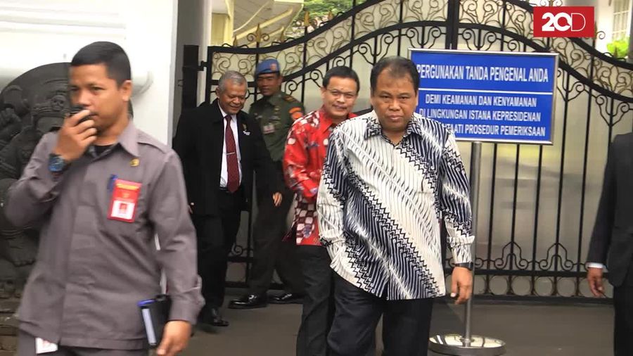 Ketua MK Jelaskan Soal Pemberhentian Sementara Patrialis ke Jokowi