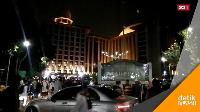 Suasana Istiqlal Jelang Aksi 112