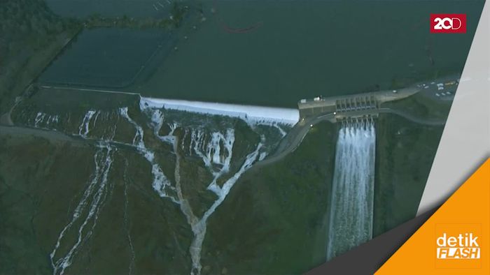 Dam Tertinggi di AS Rusak, Warga California Utara Dievakuasi