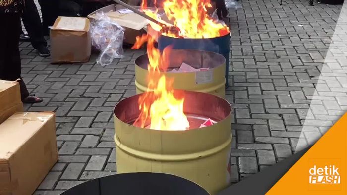 KPU DKI Musnahkan Sisa Surat Suara