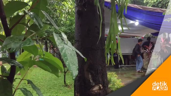 TPS Agus Terus Bersolek, Sambut Kedatangan Warga