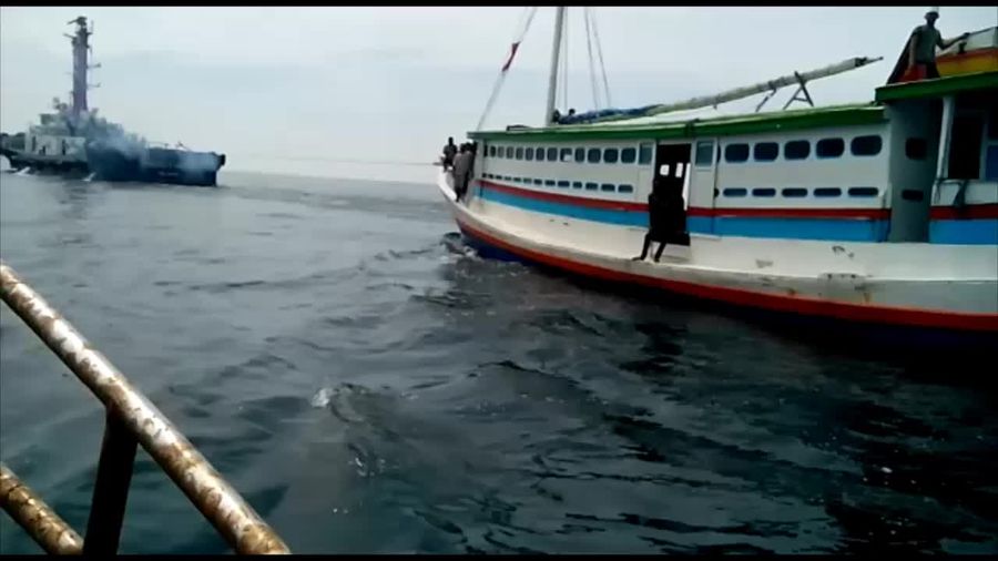 Cinta 2 Reformasi Mati Mesin, 2 Jam Galau di Lautan