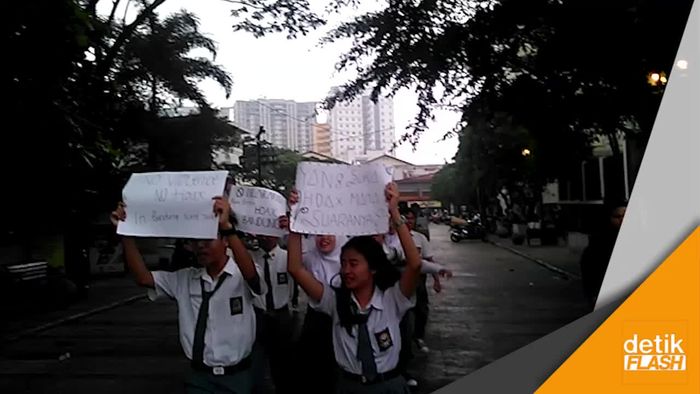 Kang Emil Kampanyekan Hantam Hoax