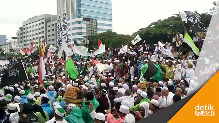 Situasi Terkini Aksi 212: Dipenuhi Massa dan Macet