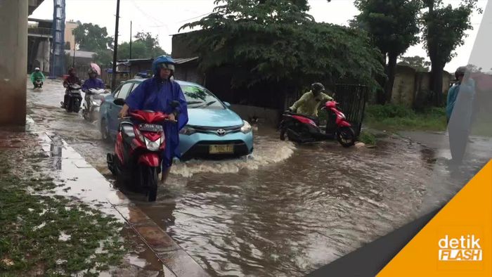 Jalan Ciledug Raya Banjir, Macet Parah