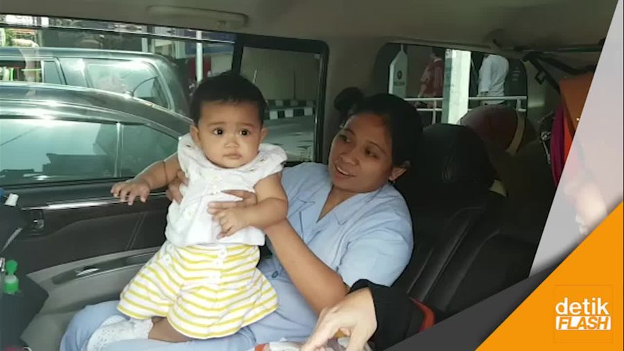 Lucu dan Menggemaskannya Cucu Bu Risma