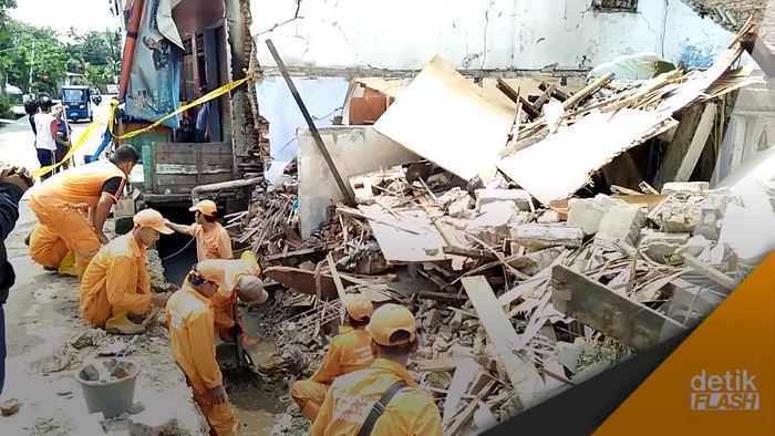 Rumah Nenek Tjin yang Hancur Akibat Ledakan Tabung Gas