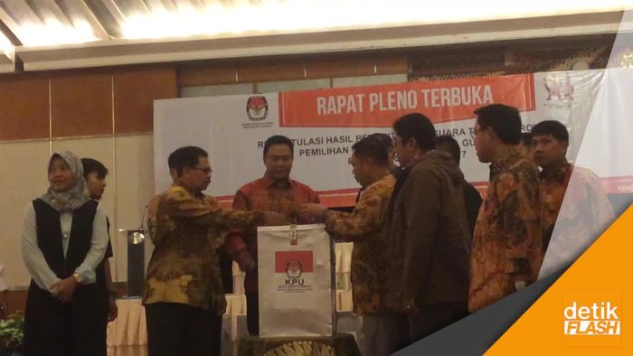 KPU DKI Gelar Pleno Rekapitulasi Penghitungan Suara Pilgub DKI