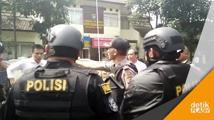 Polisi Temukan Barang Bukti Lain di Kontrakan Pelaku Bom Panci