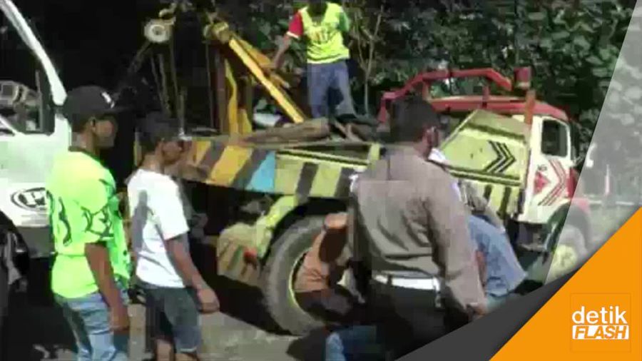 Jalur Terlarang Prigen Makan Korban Jiwa