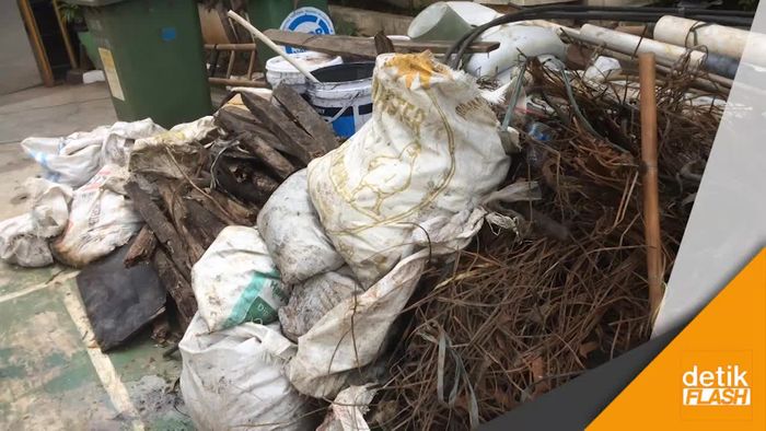 Sampah Kulit Kabel Capai 3 Truk, Kok Bisa?