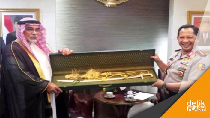 Laporkan Pedang Emas, KPK Puji Kapolri