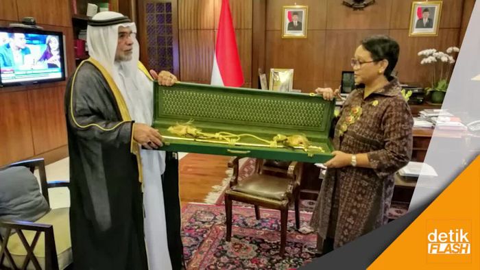 Dapat Pedang Emas dari Saudi, Menlu Retno: Bukan buat Saya