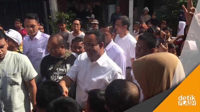 Ke Sanggar Brabe Anies Janji Tingkatkan Wadah untuk Seni-Budaya