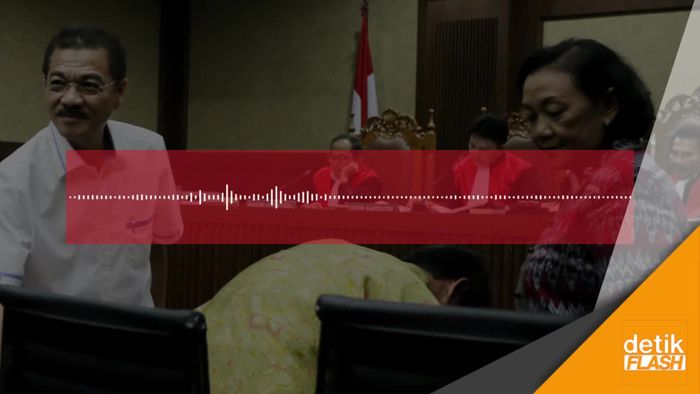 Sambil Tangis, Diah Cerita Uang e-KTP yang Diterima