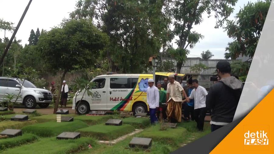 Pemakaman Pahinggar Indrawan yang Berbalut Duka