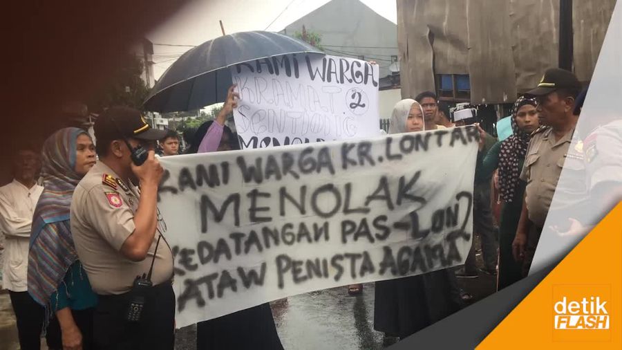 Spanduk Kontroversi Masih Ada, Djarot: Buat Apa Ada Bawaslu 