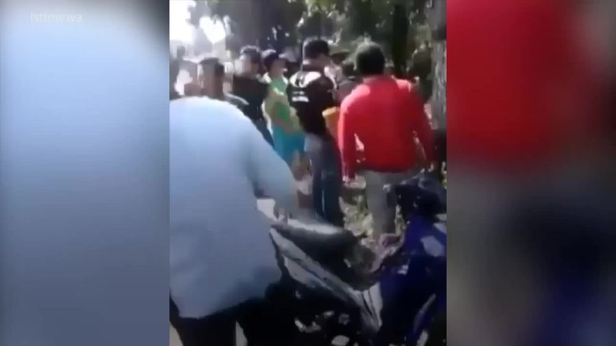 Termakan Berita Hoax, Orang Gila Sering Diamuk Massa