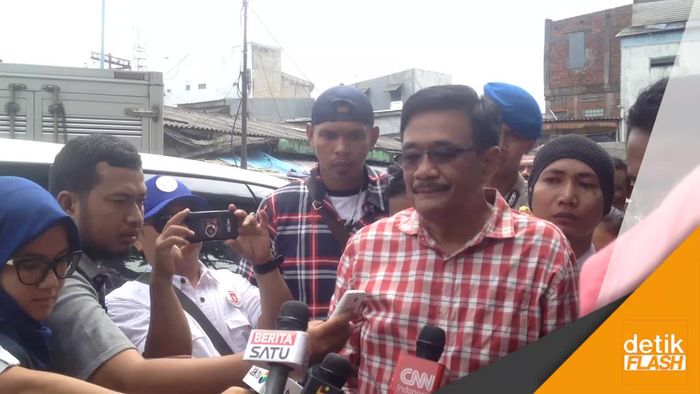 Djarot Ingin Bangun Rusun di Atas Pasar