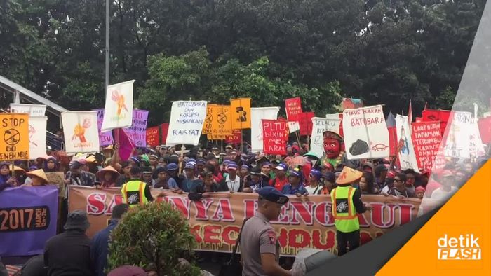 Tolak Pembangunan PLTU di Batang, Aktivis Lingkungan Geruduk KPK