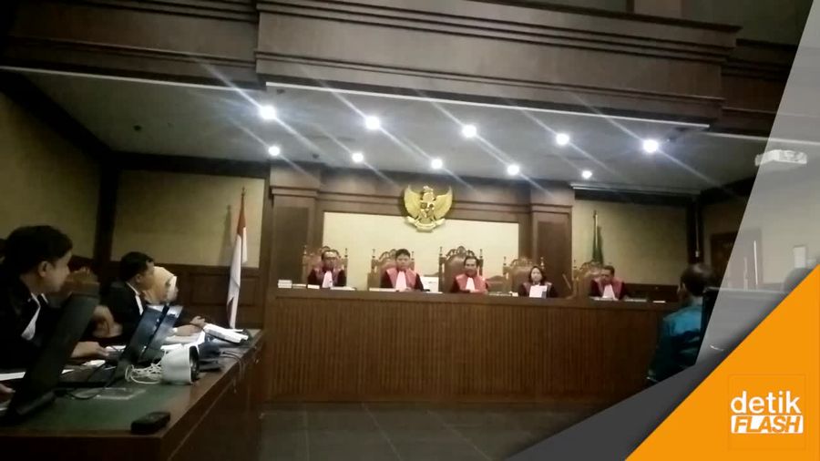 Miryam Sakit, Sidang e-KTP Ditangguhkan