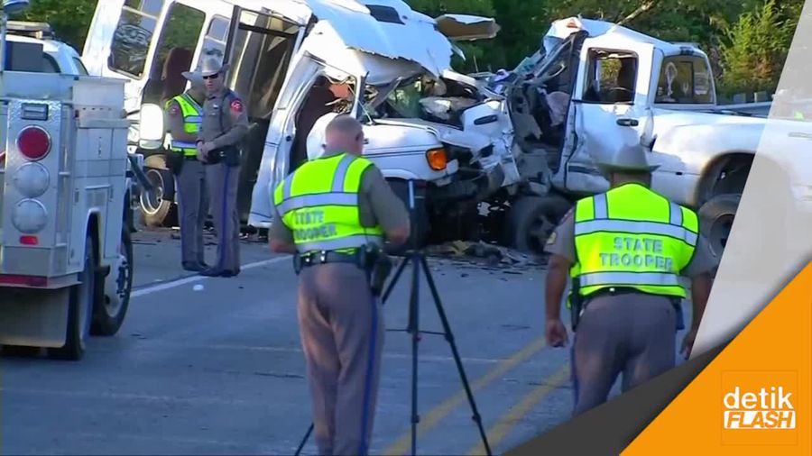 Bus Berisi 14 Jemaat Gereja Ditabrak Truk di Texas