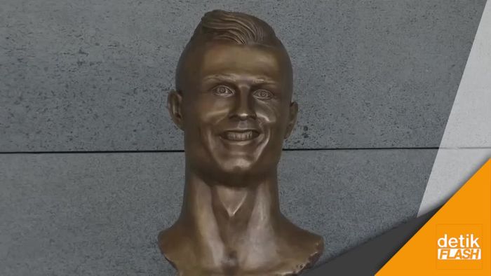 Patung Wajah Cristiano Ronaldo yang Bikin Heboh