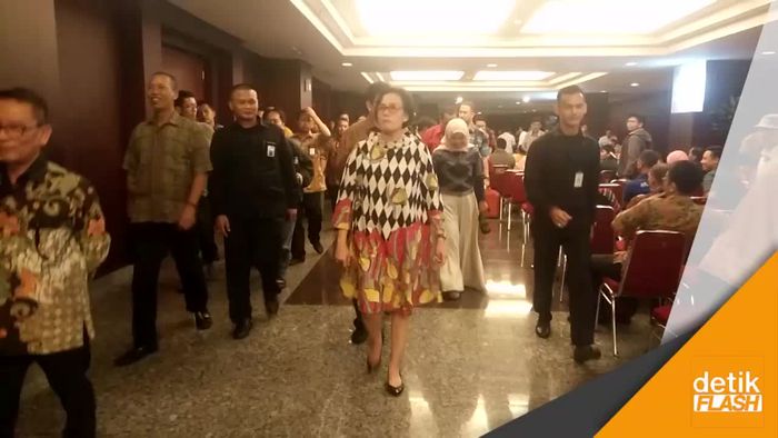 Menkeu Sri Mulyani Tinjau Hari Terakhir Tax Amnesty