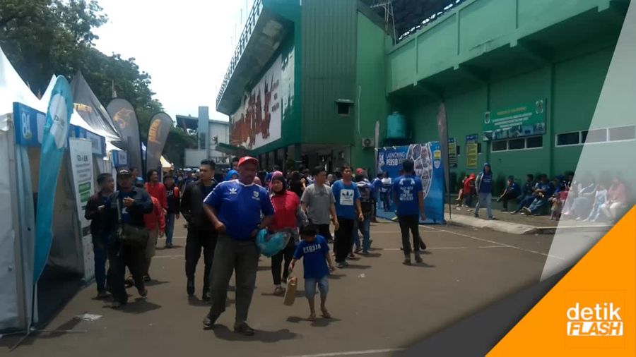 Antusiasme Bobotoh Ramaikan Launching Tim Persib 2017