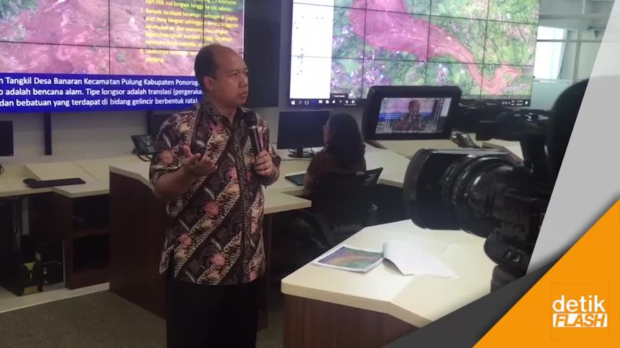 25 Korban Longsor Ponorogo Masih Dalam Pencarian