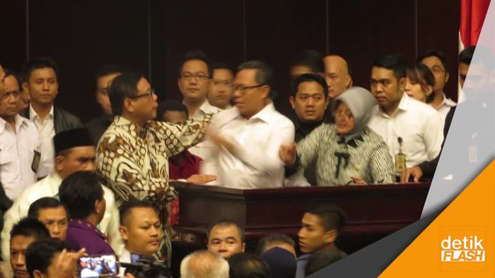 Anggota Dewan yang Kerap Ricuh di Senayan