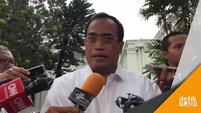 Niat Menhub Jadikan Angkot Berbasis Online