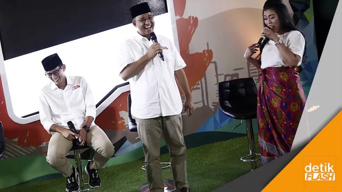 Aksi Kocak Anies dan Sandi Ditodong Nyanyi Lagu Syahrini