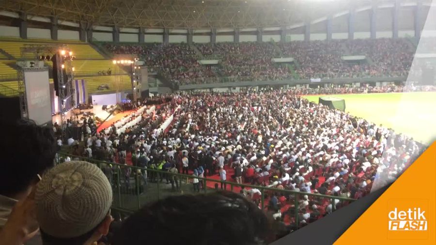 Lautan Manusia Penuhi Stadion Bekasi Demi Zakir Naik