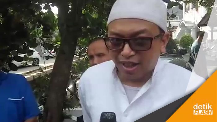 Cerita Imam Masjid yang Menolong Novel Baswedan