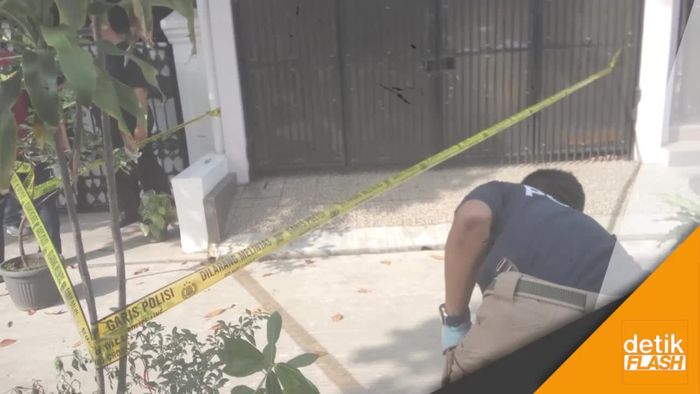 Menelusuri Jejak Novel Rumah-Masjid Sebelum Disiram Air Keras