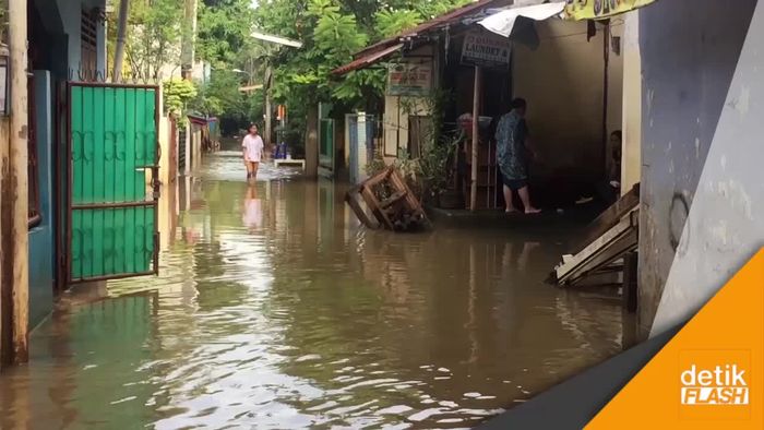 Curah Hujan Tinggi, Wilayah Cipinang Melayu Dilanda Banjir