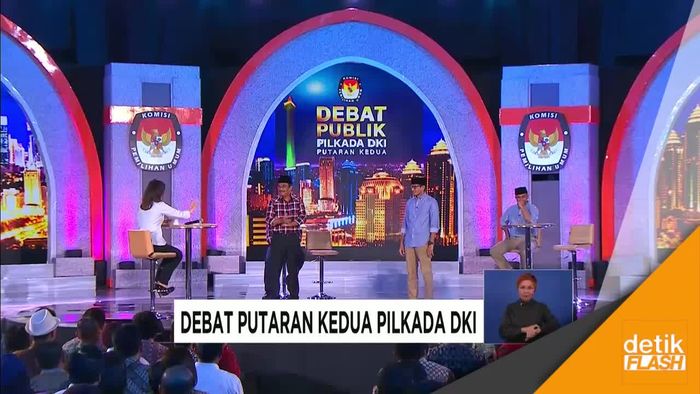Momen Fair Play Djarot dan Sandi di Tengah Debat