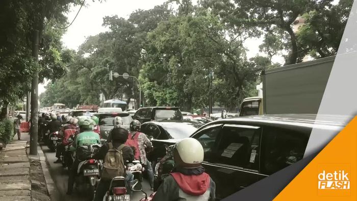 Macet di Pancoran yang Tak Manusiawi