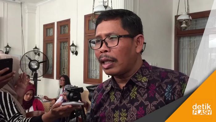 H-1 Pilkada, Tim Ahok Diserbu Laporan Warga Tak Punya Hak Pilih
