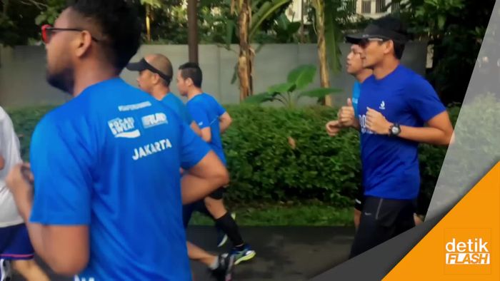 Sebelum Nyoblos, Sandiaga Lari Pagi Keliling 3 TPS