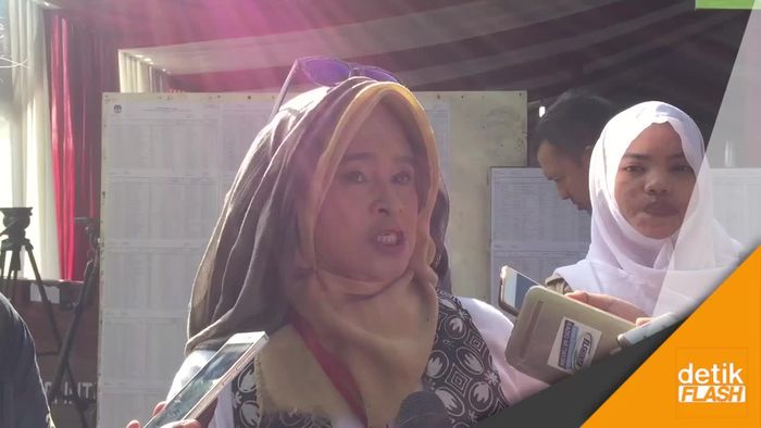 Neno Warisman Tamasya di TPS Mega?