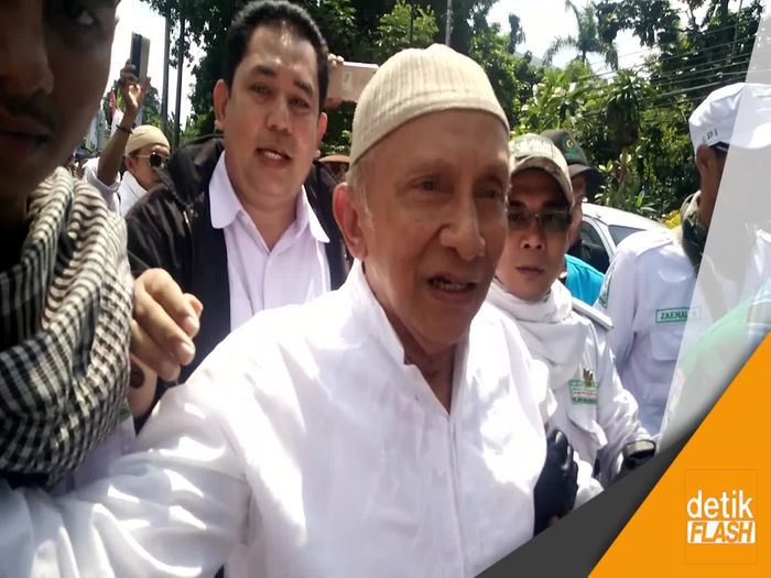 Amien Rais Turun Gunung, Orasi di Depan Massa Penentang Ahok
