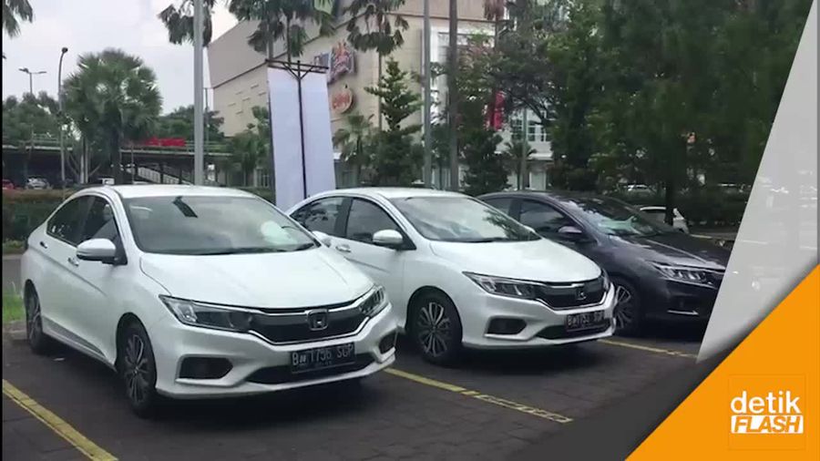 Dijual New Honda City Rp 300 Juta-an