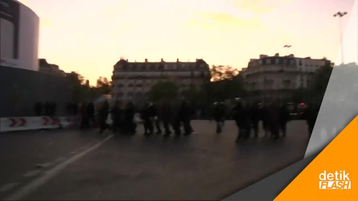 Bentrok Demonstran dengan Polisi Warnai Pilpres di Prancis