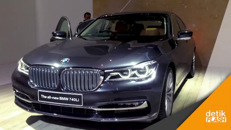 Ajib... Mobil Baru BMW Ini Bisa Jalan Sendiri