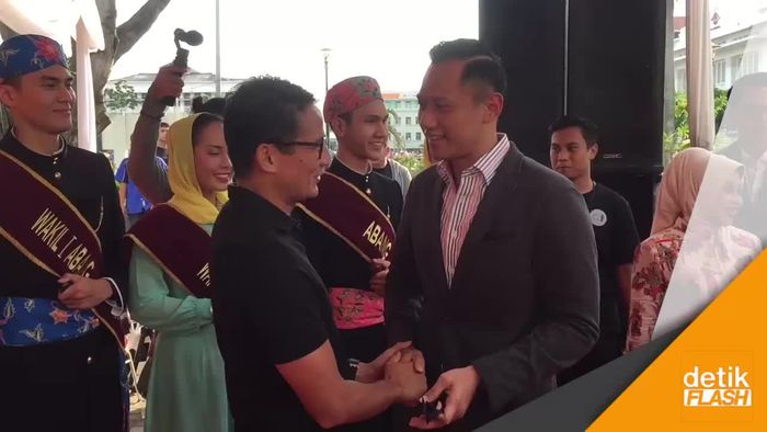Bak Reunian, Anies-Sandi dan Agus-Sylvi Akrab di Kota Tua