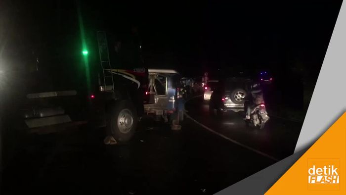 Bangkai Bus Dievakuasi, Polisi Olah TKP Pakai Drone