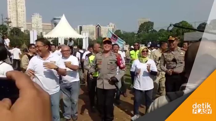 Cara Kapolda Bikin Hari Buruh Asyik: Joget Maumere
