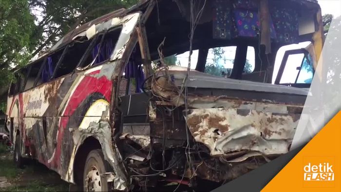 Ngeri! Ini Bus Maut Ciloto Usai Dievakuasi